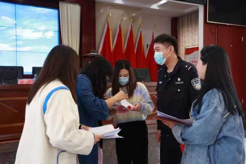 33d801d253a0db0e9f28d3c50f5a31b2